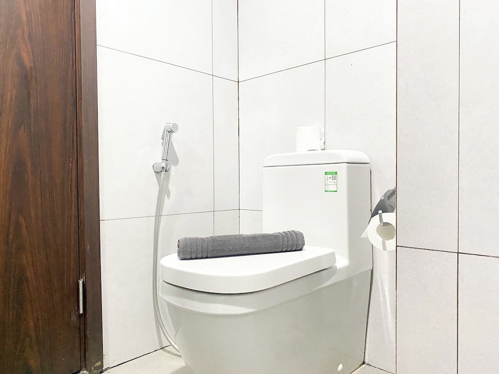 Simple Studio At Lrt City Bekasi Apartment By Travelio