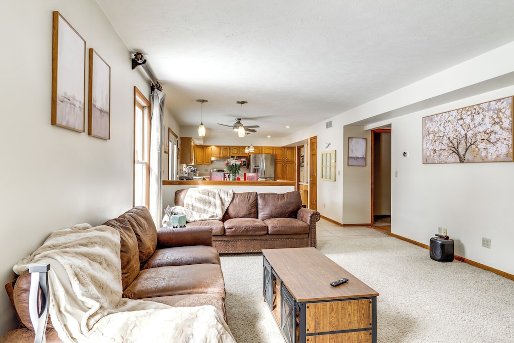 Family Retreat in Beavercreek Area w/ Large Yard!