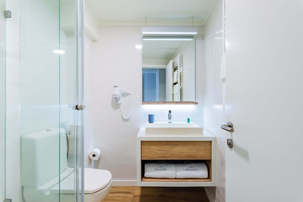 Porta da Arrábida Suites