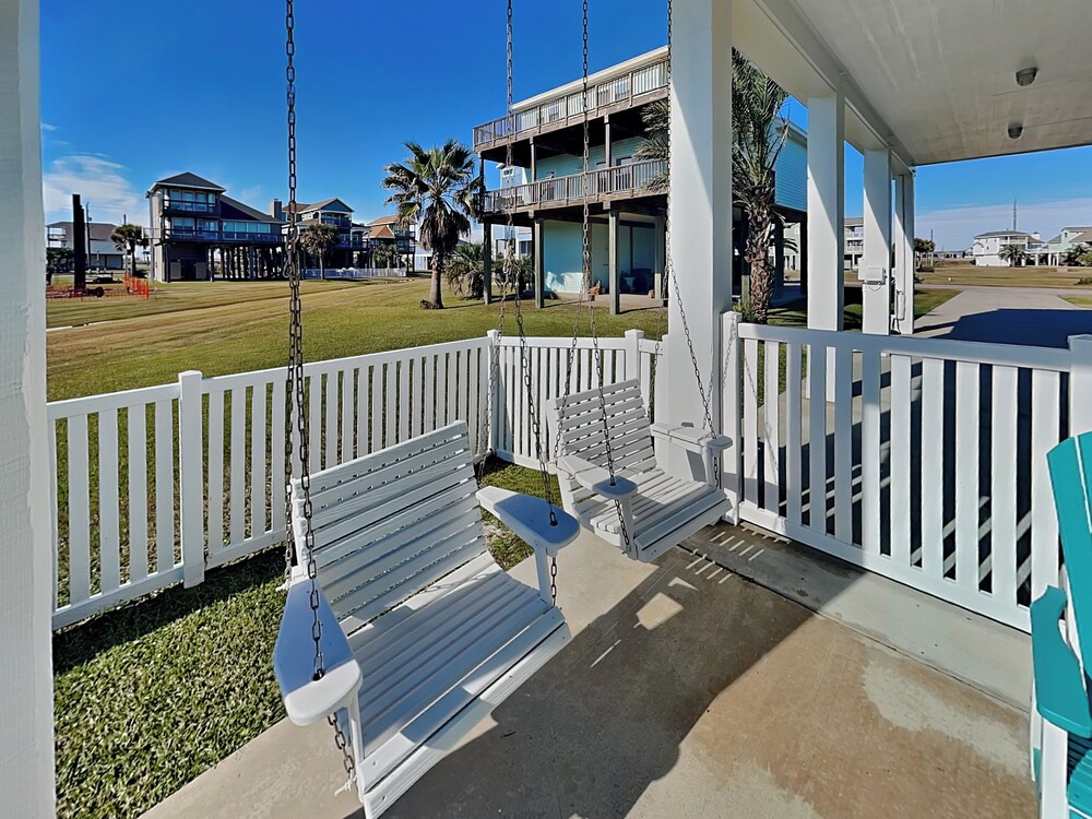 Sanctuary by the Sea by Ryson Vacation Rentals