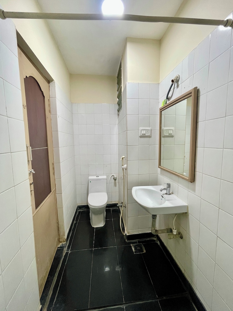 AKG Lodge