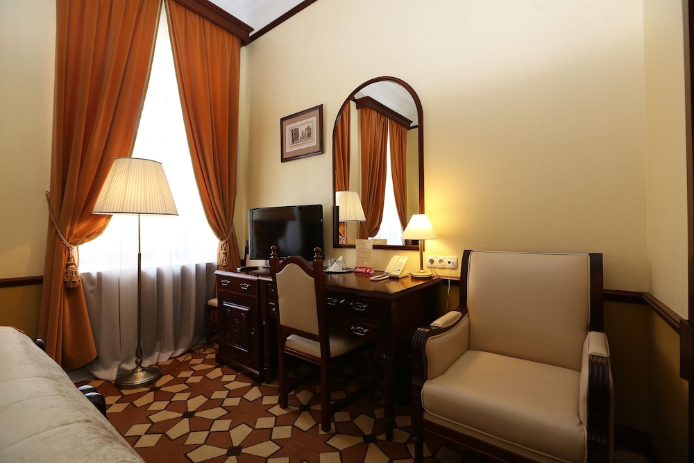 Garni Hotel