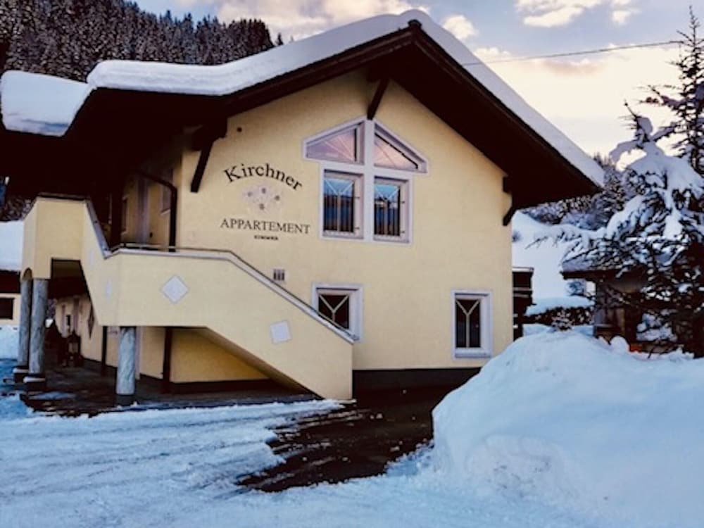 Apartment in Hollersbach Near Ski Lift