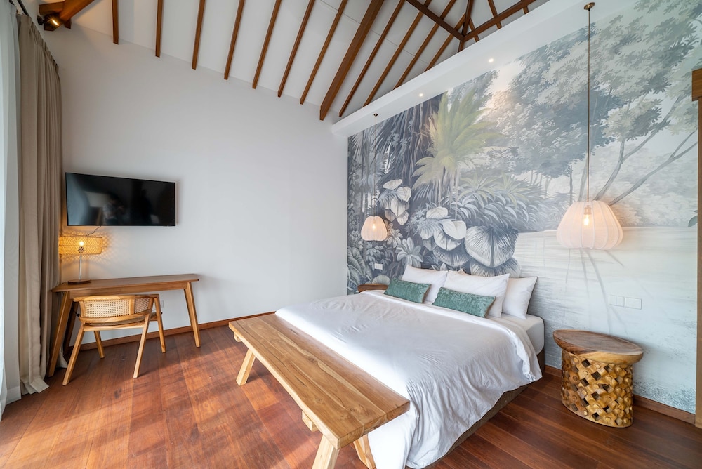 Villa Nusantara 5 by Alfred in Bali - Promo Luxury 4BD Pool Villa Pererenan Beach Caggu