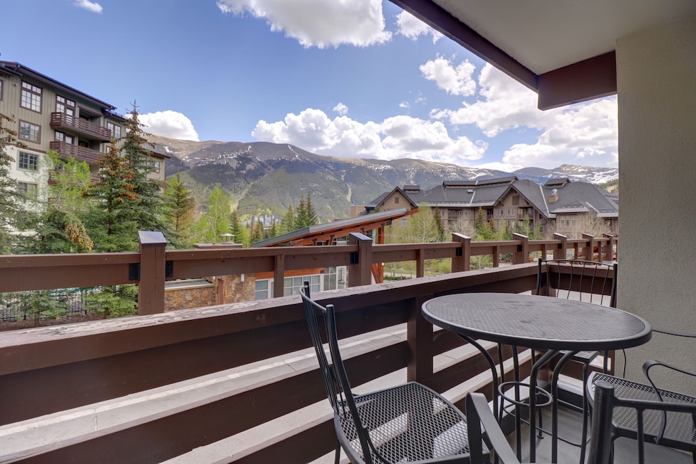 Pp212 Passage Point 2 Bedroom Condo