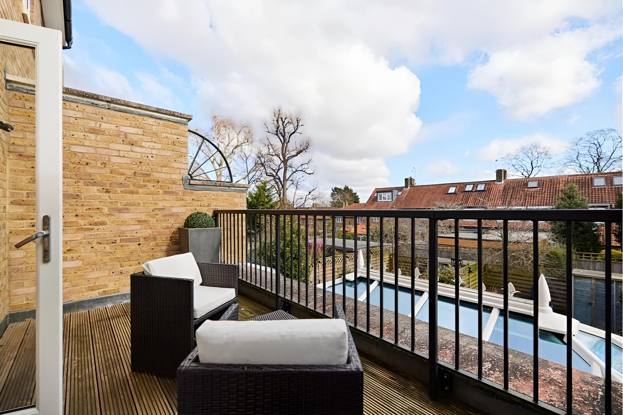 The Wandsworth Arms - Lovely 3bdr House With Study and Patio Balcony