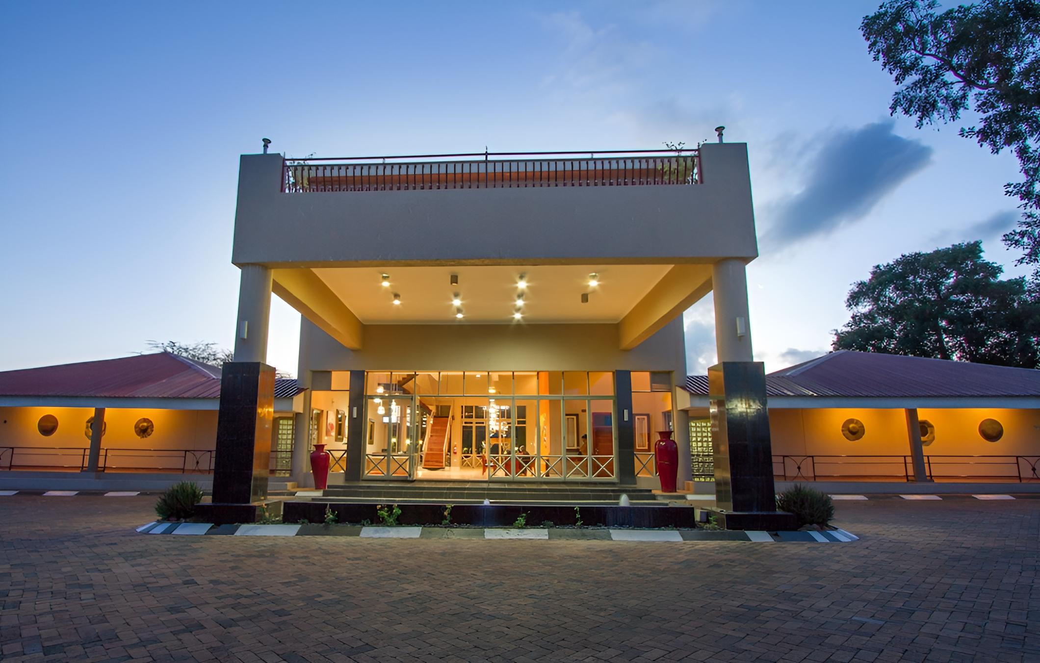 CityBlue Courtyard Hotel & Suites