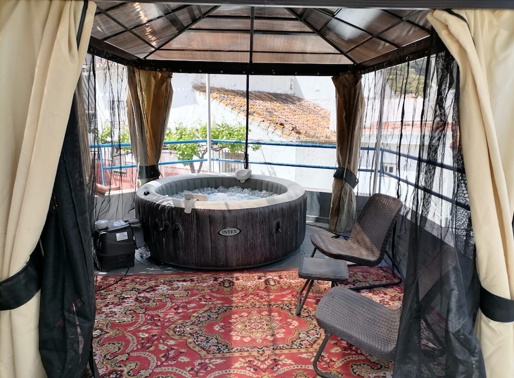 Casa Maruja en Cutar con Jacuzzi y Wifi Fibra view 4