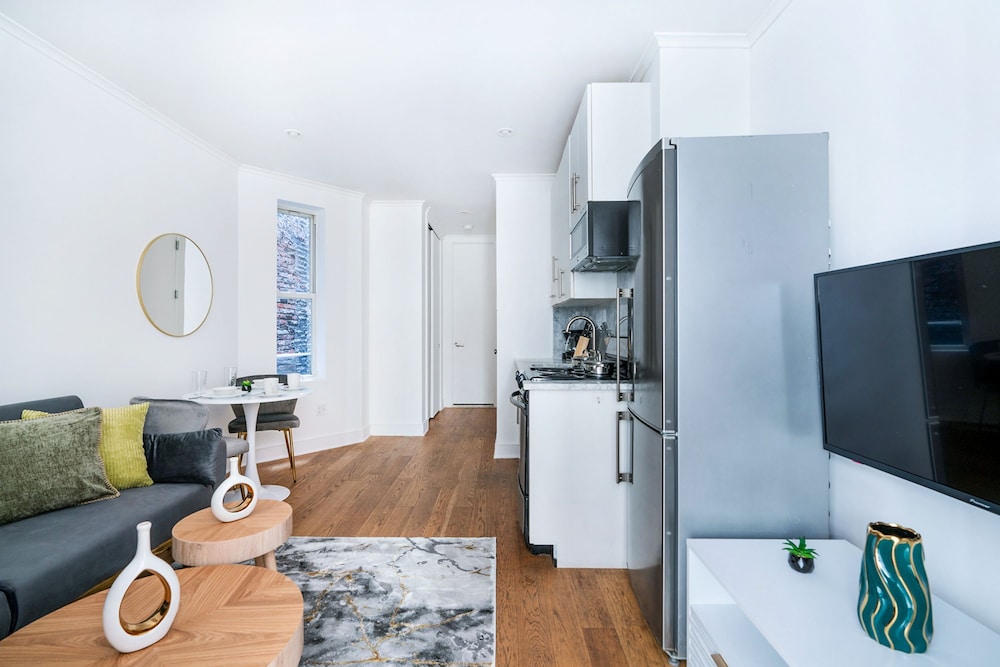 1 BR Gem in Prime Location of NYC
