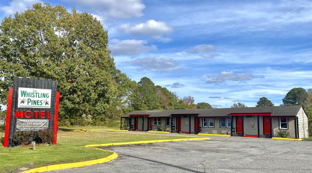 Elizabeth City Vacations - Whistling Pines - Daily  Extended Stay, Elizabeth City - Property Image 4