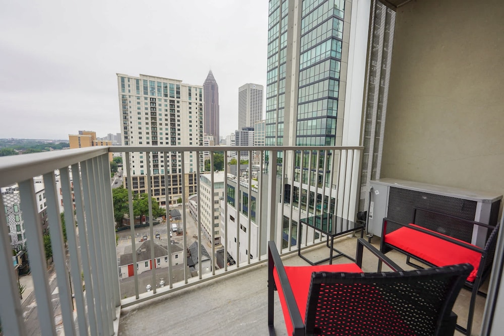 Midtown Luxepad 1b1b Rooftop Lounge Pool Gym Xbox
