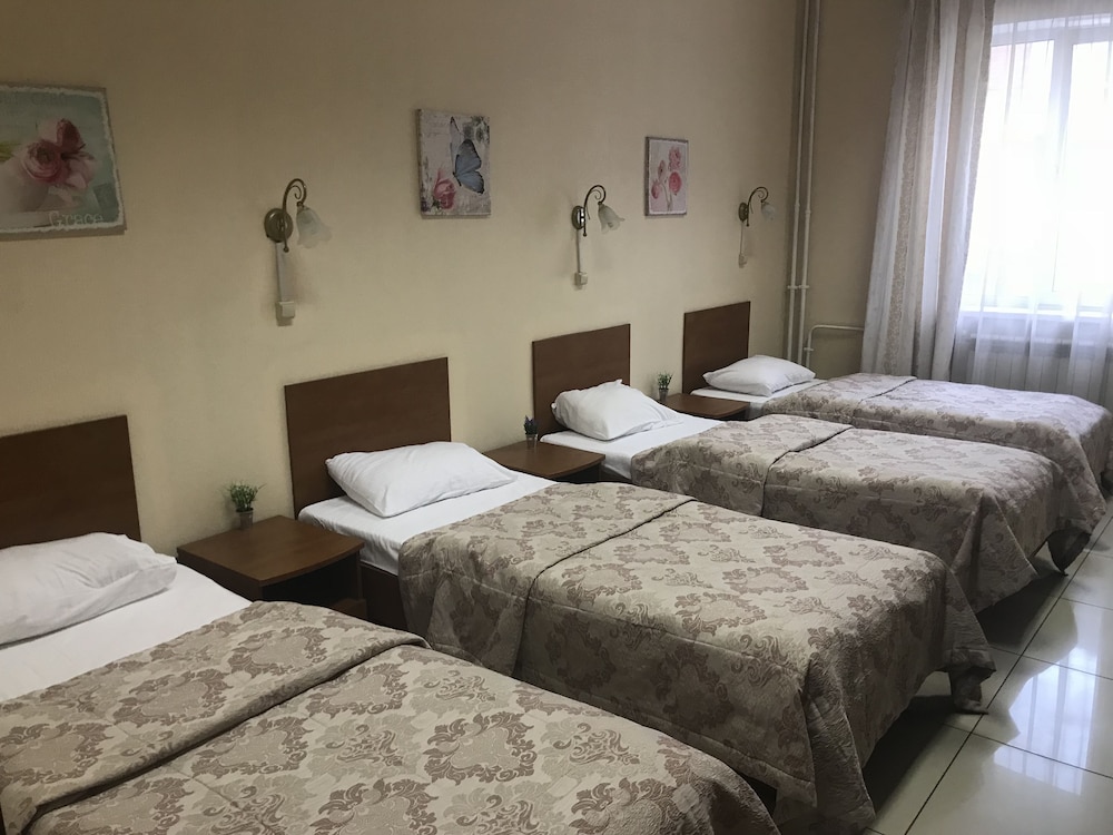 Good Cat - Hostel