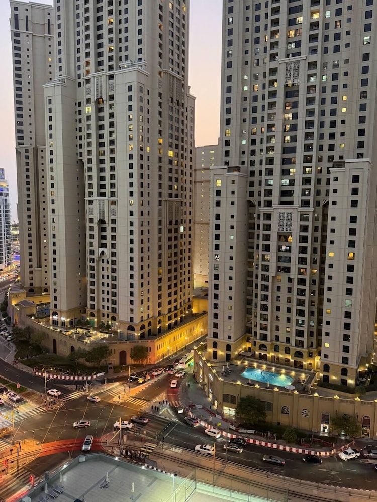 Lyo hostel Marina Whraf 1