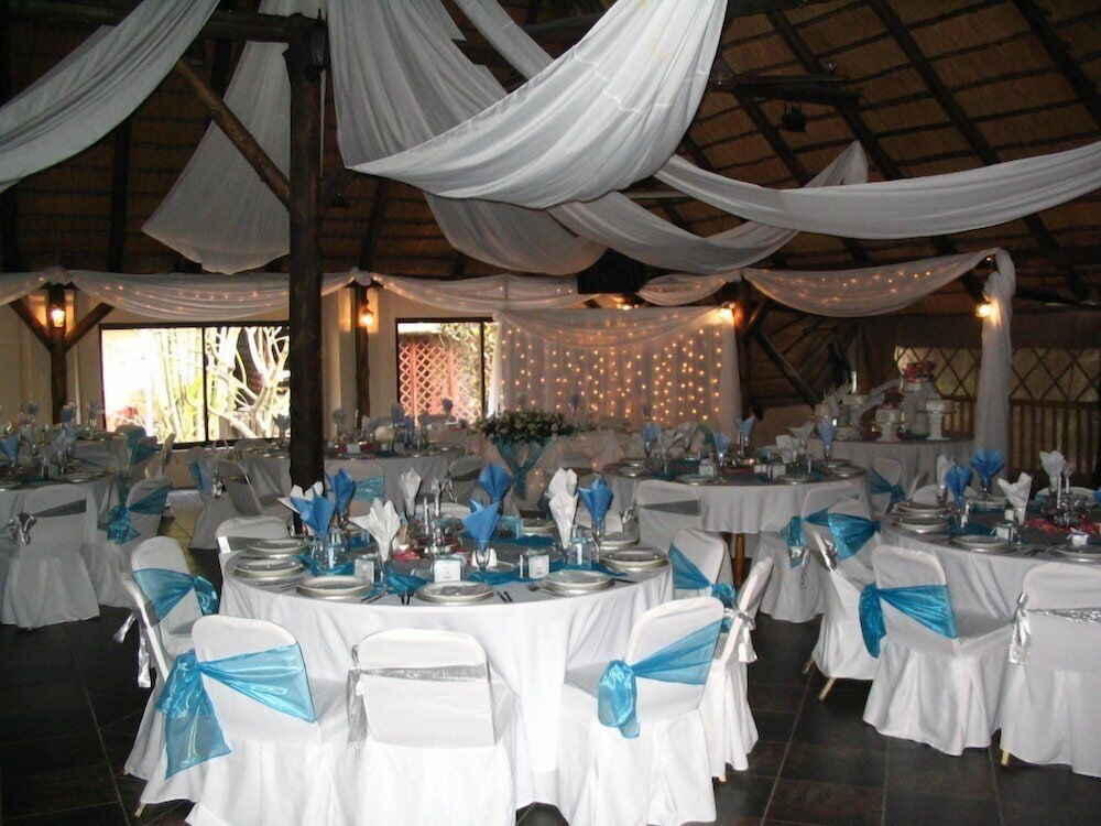 Woodpecker Inn