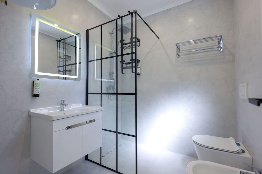 Lura Apartment 001 in Durr s