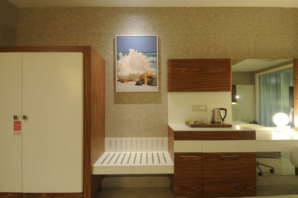 Gold Island Selected Hotel