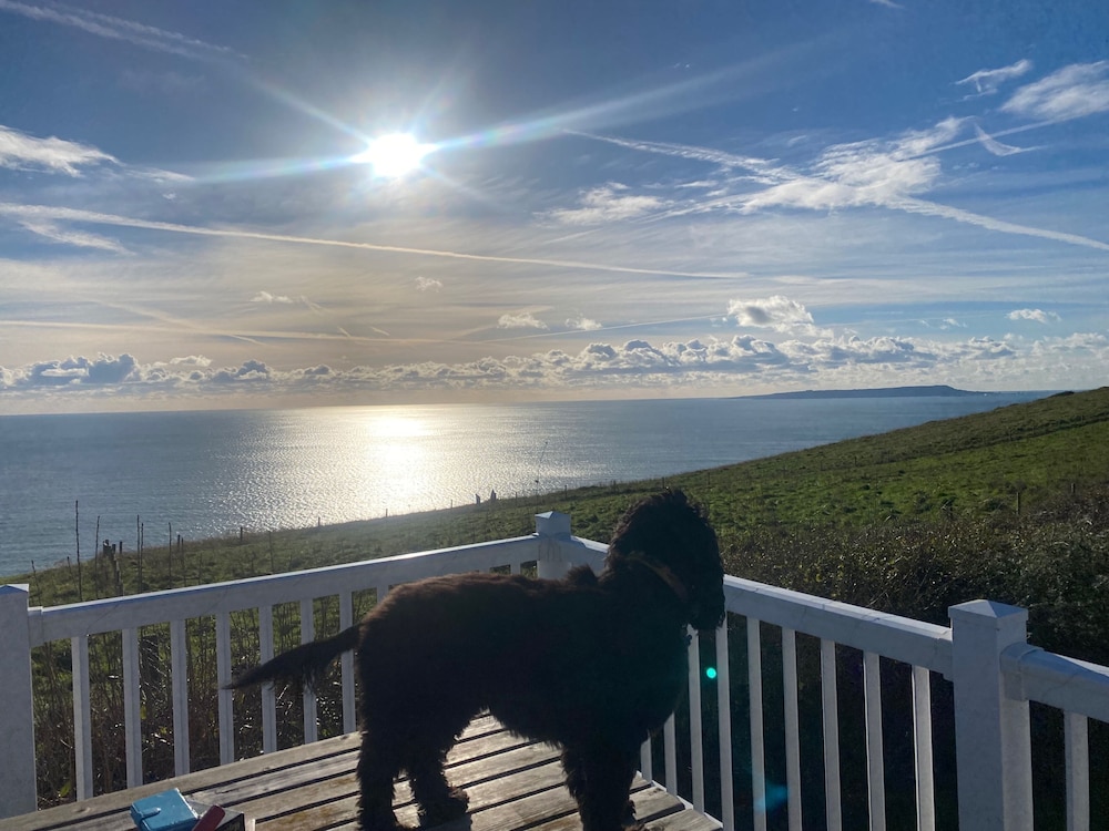 Seaview,sleeps 4to6,pet Friendly, Parking
