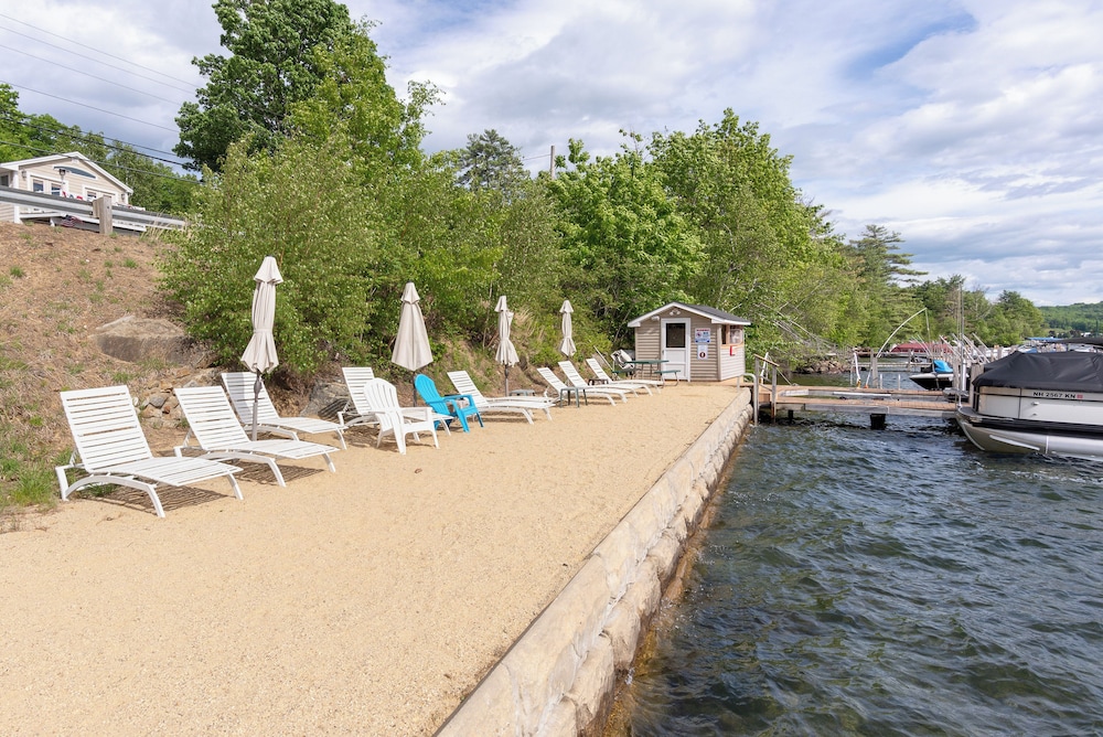 Steps to Beach: Lake-view Laconia Getaway!