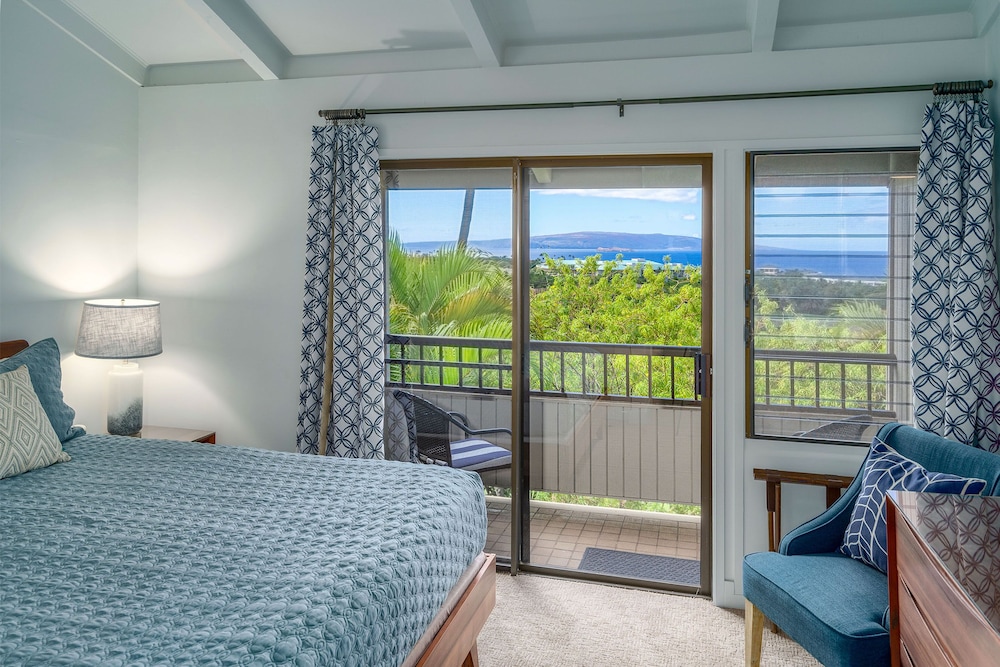 Wailea Ekolu 310 - Molokini to West Maui Ocean View, Modern Renovation, Split AC