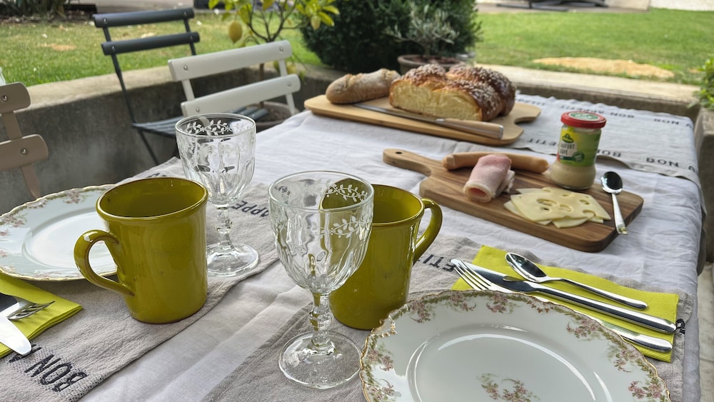 Le 52 en Provence