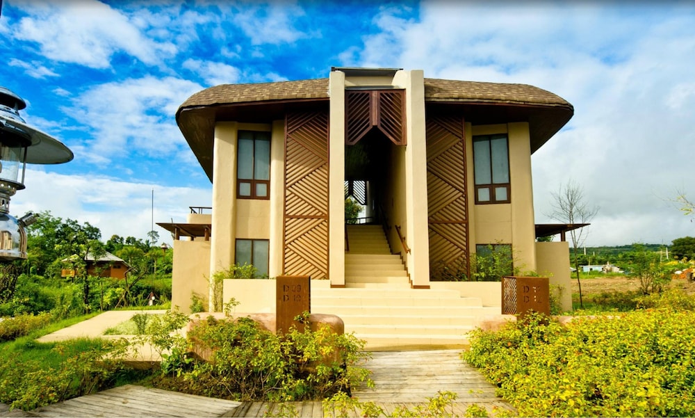 Montis Resort