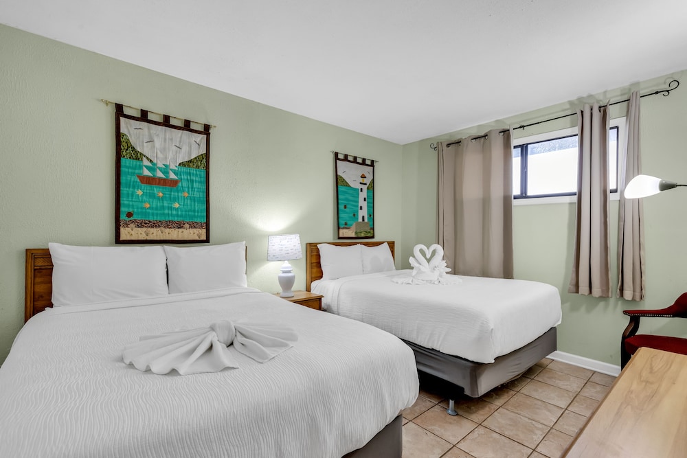 Hosteeva Oceanview Meridian Plaza Condo