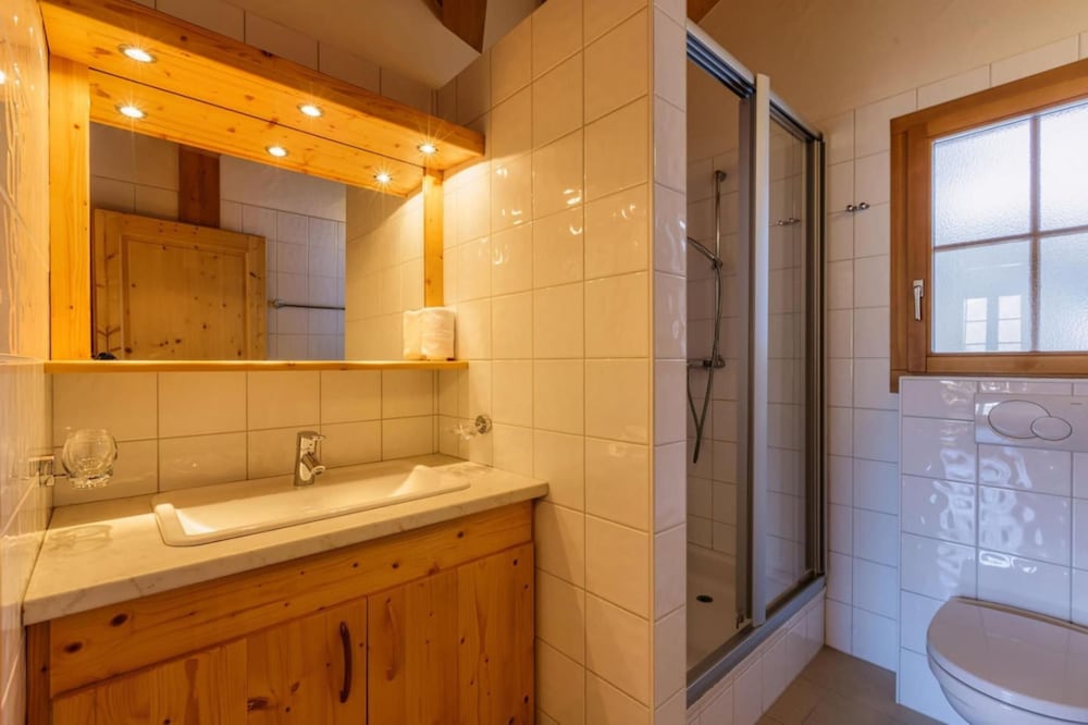 Luxury 10 pax Chalet With Incredible Views Garage