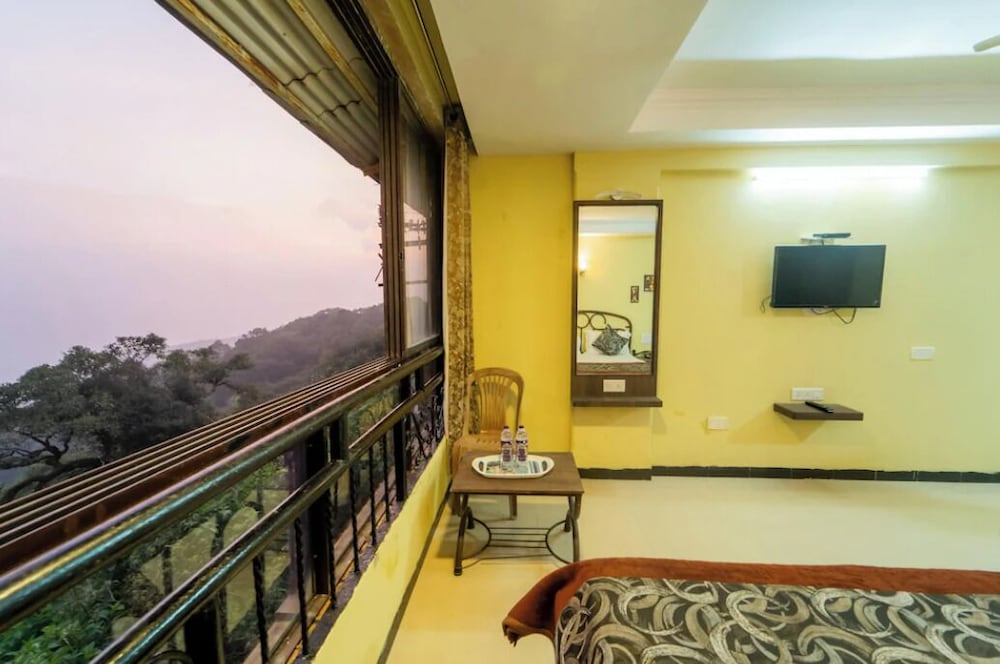 Hotel Indira Nature Valley