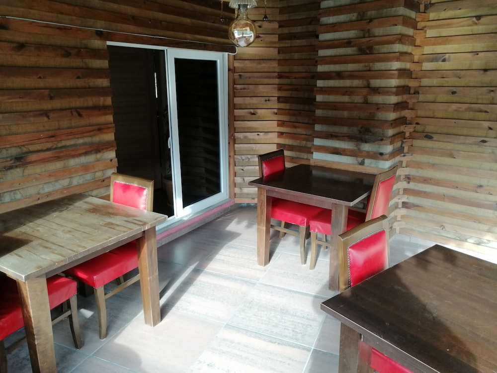 Pinar Kir Evi