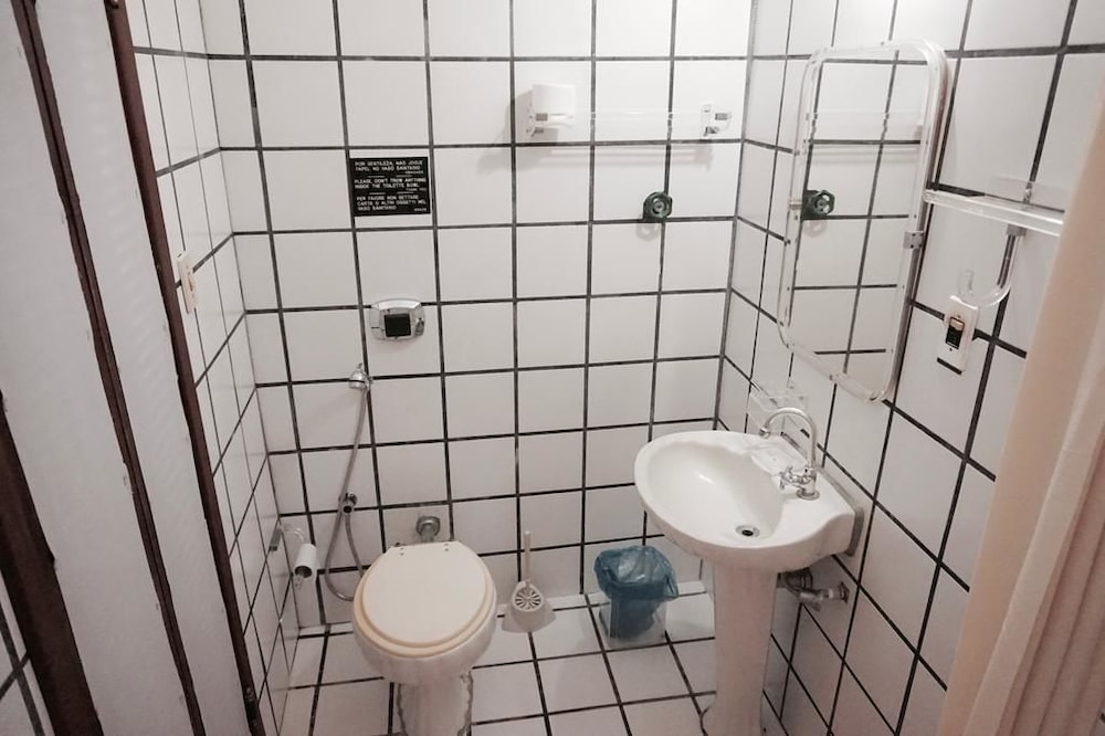 Novos Baianos Hostel e Suites