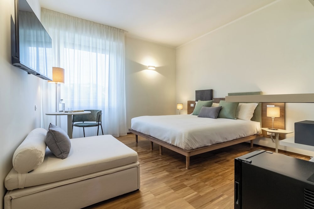 Il Faro luxury rooms & lounge