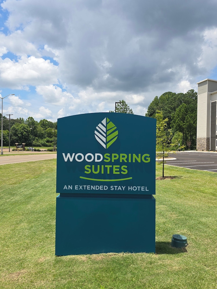 WoodSpring Suites Jackson Hub City