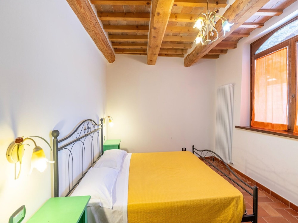 Country House in Marche With Pool & Views view 3