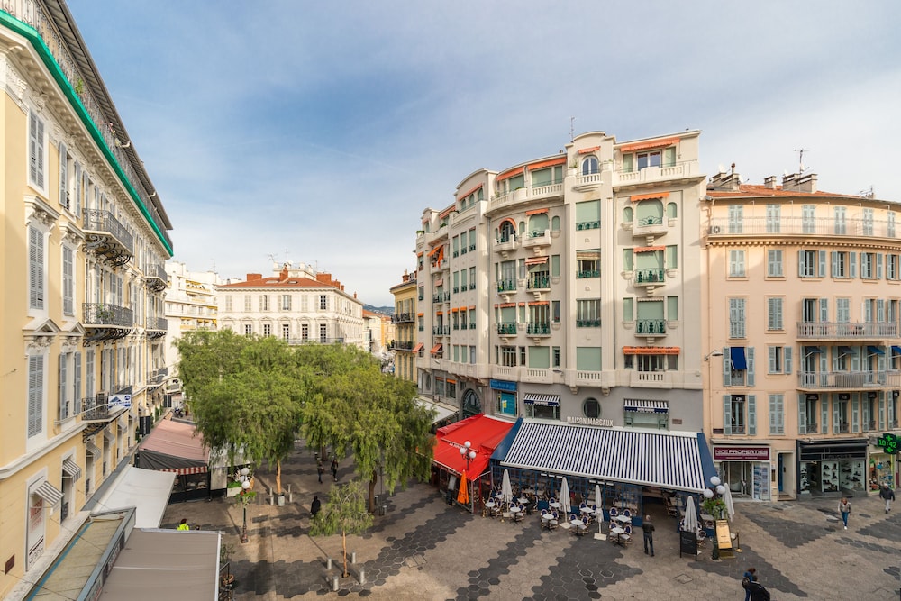 Le Dortoir Boutique Suites