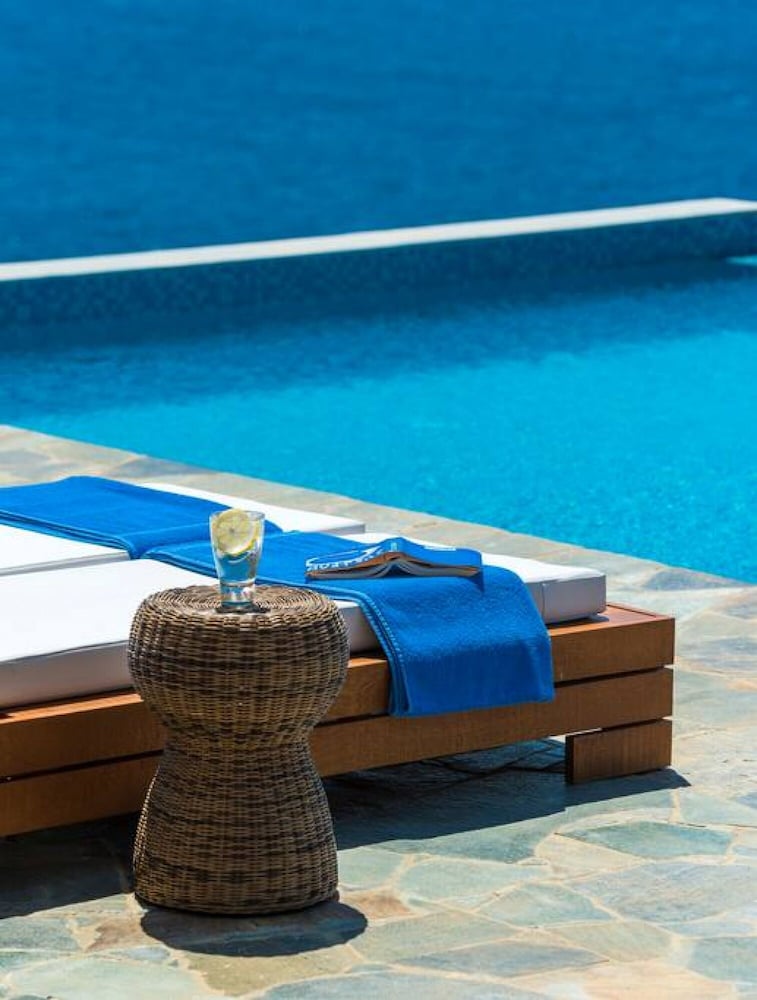 Tersanas Villas