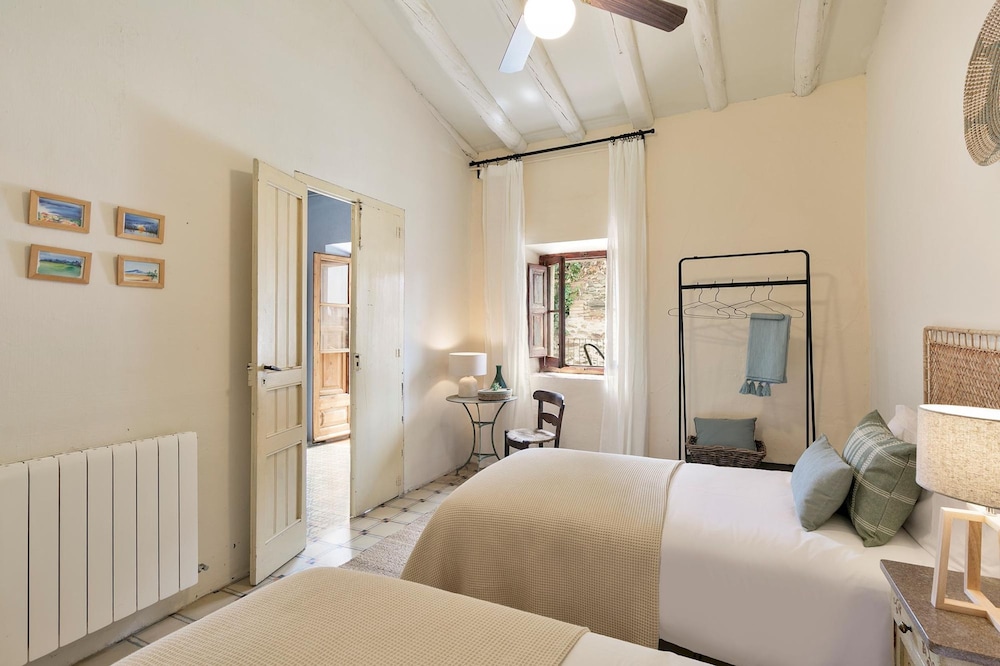 Garriguella- Roses Pool Costa Brava House