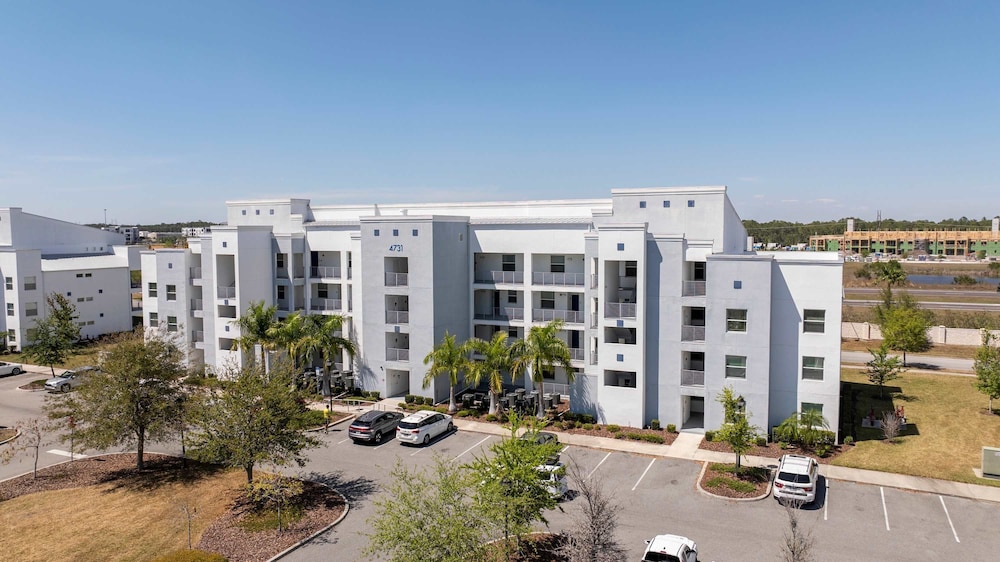 Family Condo 2Bd Close to Disney Storey Lake Resort 306 4731