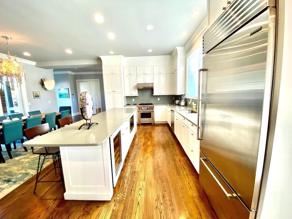 Bayard Avenue 300
