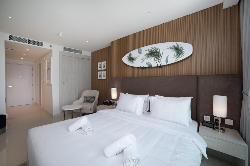 Signature Studio W Full Sea View on Palm Jumeirah