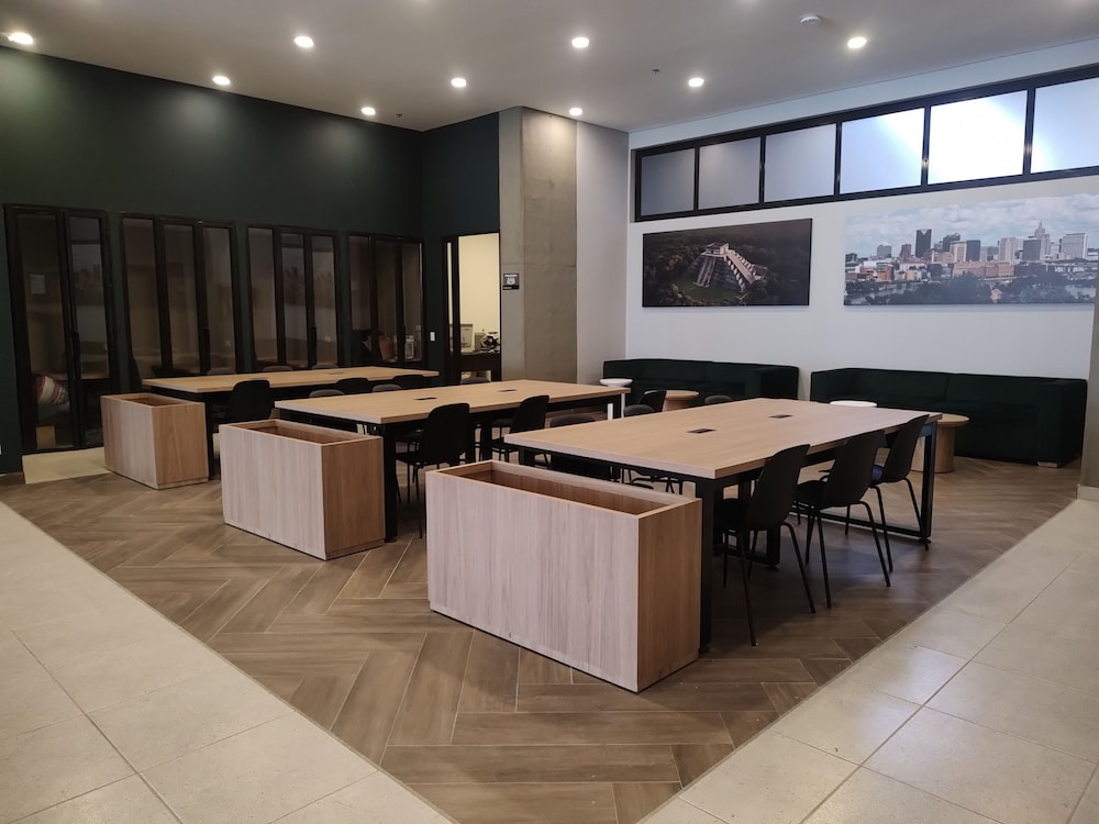 meeting & event spaces