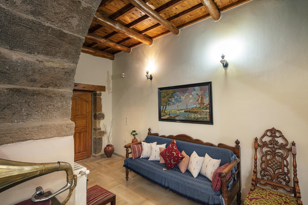Villa Anta in Asteri view 5