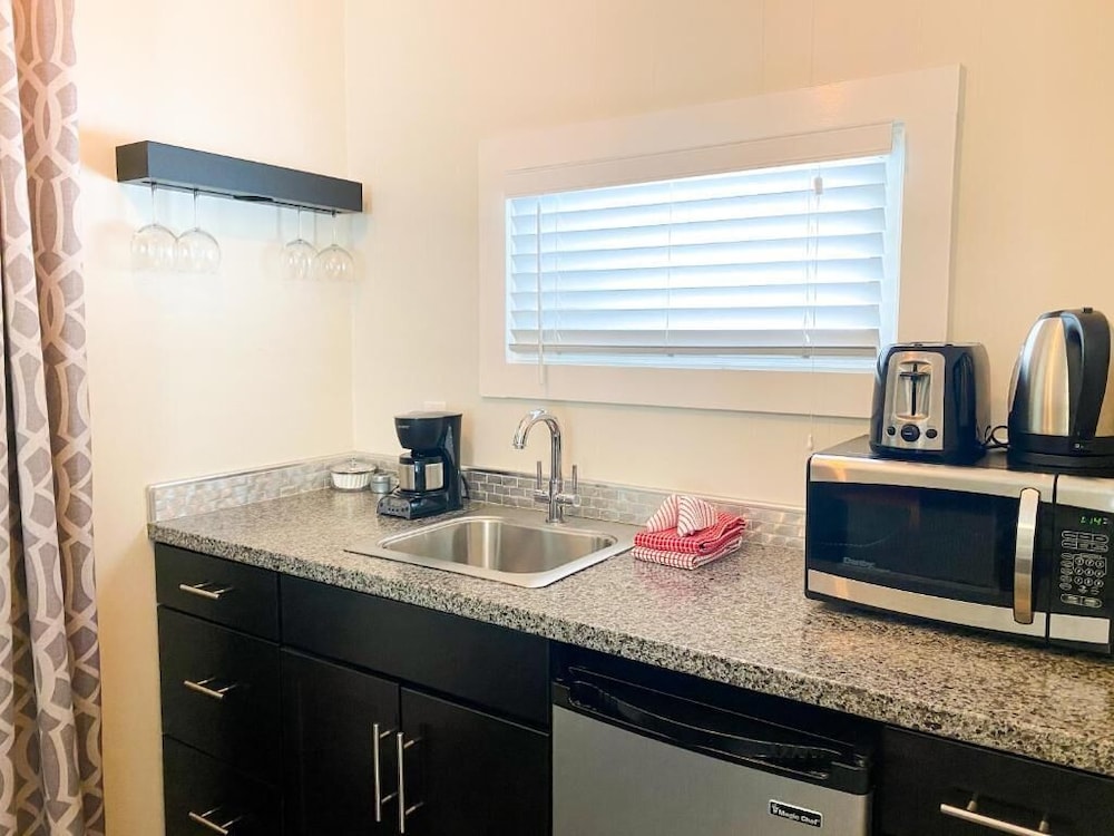 Ashland Vacations - Palm Cottages - Property Image 4