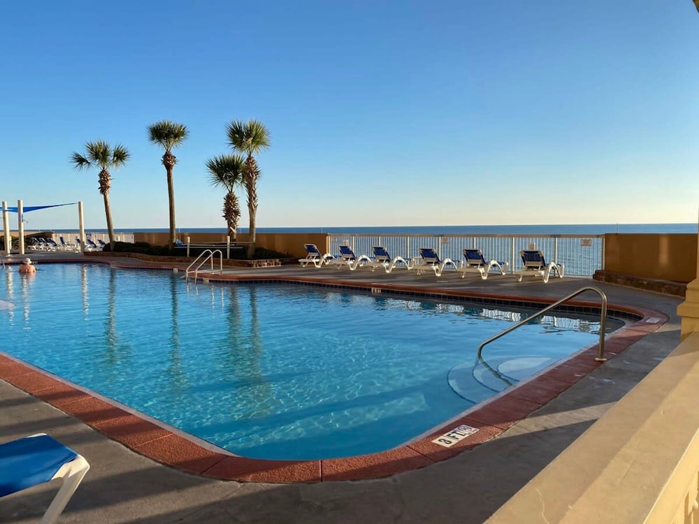 Coastal Condo 707 by Brightwild Beachfront