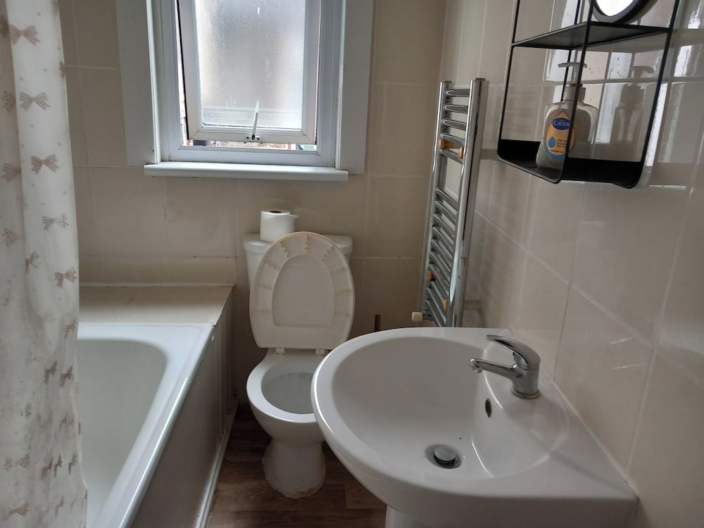 Lovely 1- Double Bed Studio in London