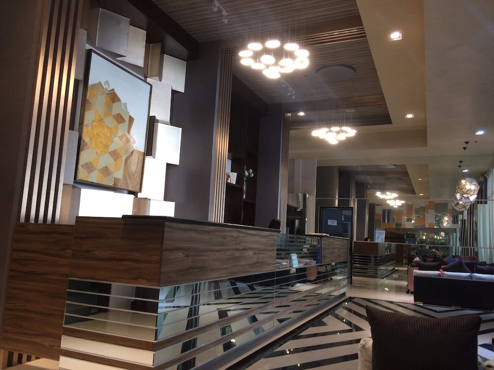 Cebu Vacations - The Persimmon Cebu by Sleepingpong - Property Image 2