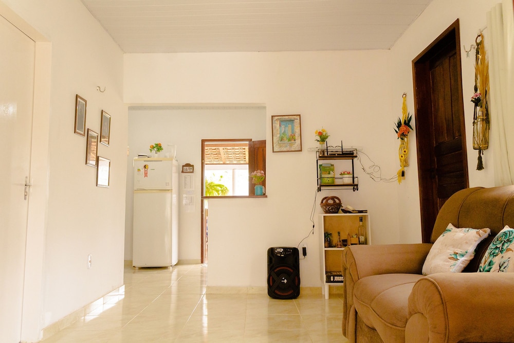 Linda Casa c Wi-fi a 900m da Praia de Itatinga MA