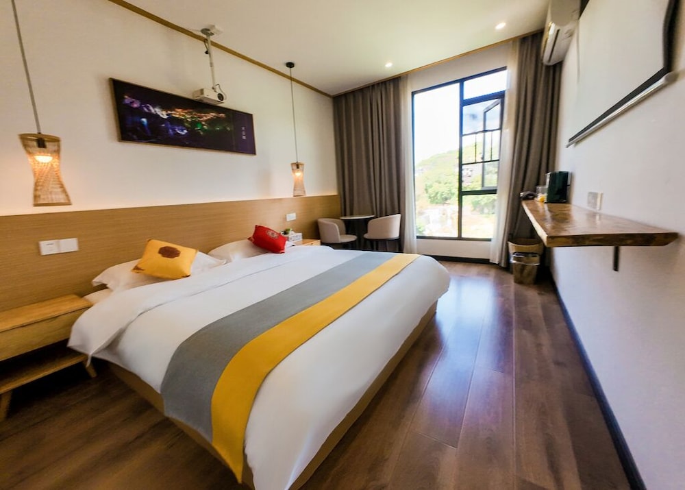 Jingjing Home Inn No. 372 Furong Town