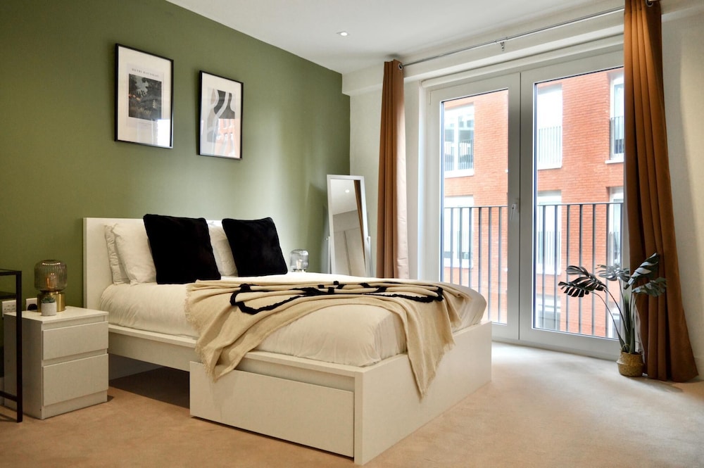 Luxury 2 Bedroom Apartment Near Central London