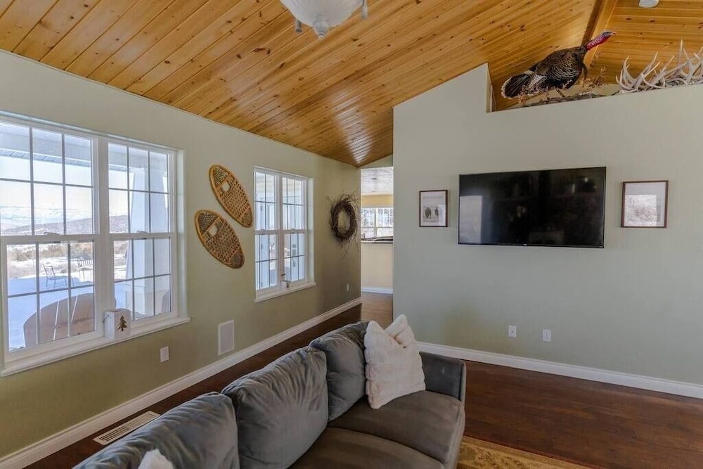 Lone Eagle Haven 3 Bedroom Home