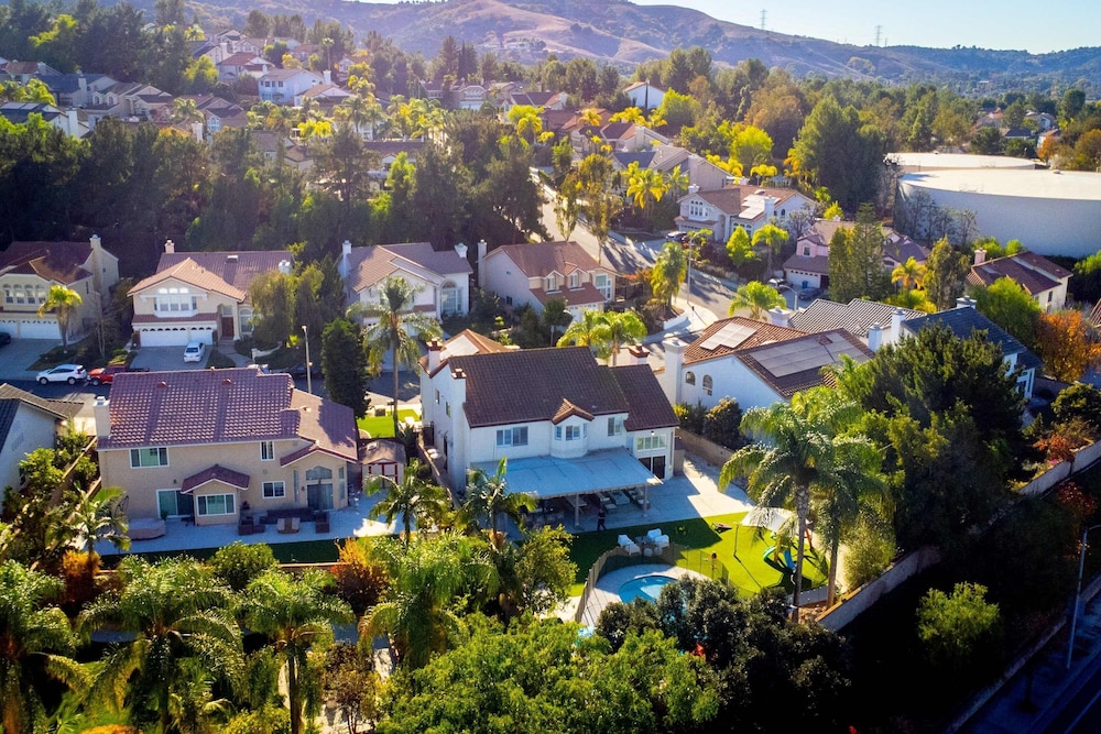 Luxury Pool Home w Theater Games Mountain View